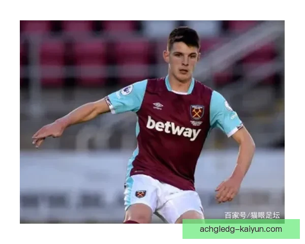 德甲豪门引援名单引发关注，球队补强目标明确与实力分析逐渐浮出水面